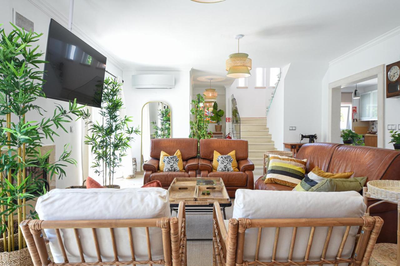 Aroeira Villa With Heated Pool By Golf Course, Beach And Lisbon מראה חיצוני תמונה